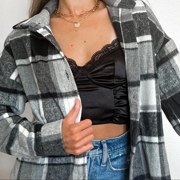 LAST ONE! plaid shacket black and white for fall and winter - Picture 4 of 5